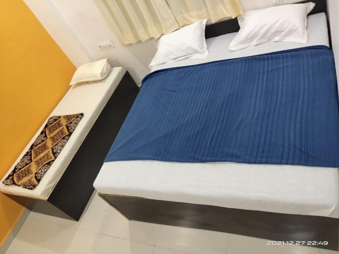 Hotel Sai Santosh Shirdi Exterior foto