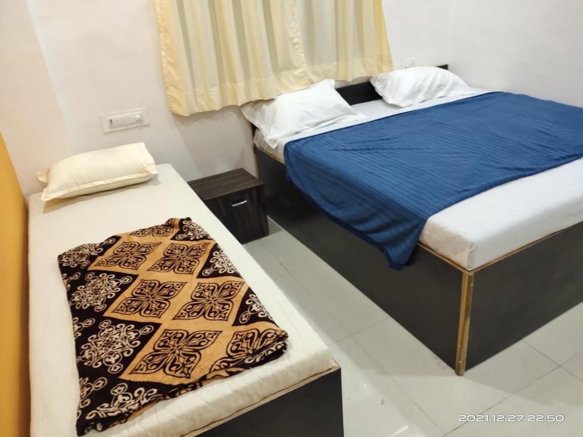 Hotel Sai Santosh Shirdi Exterior foto